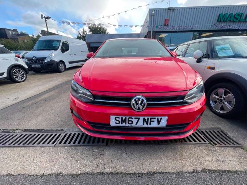 A 2018 VOLKSWAGEN POLO SE A 2018 VOLKSWAGEN POLO SE