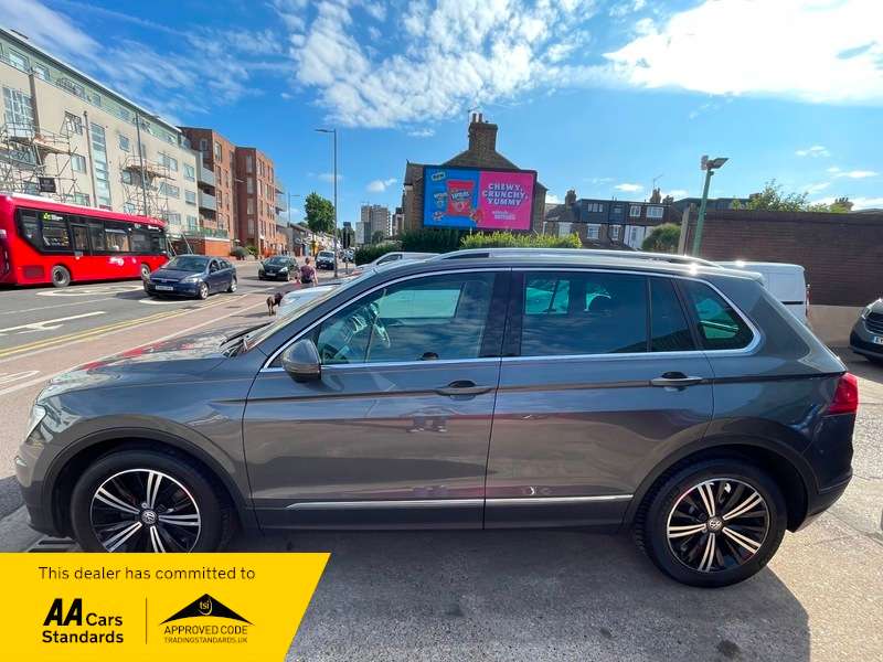 2018 VOLKSWAGEN TIGUAN 2018 VOLKSWAGEN TIGUAN