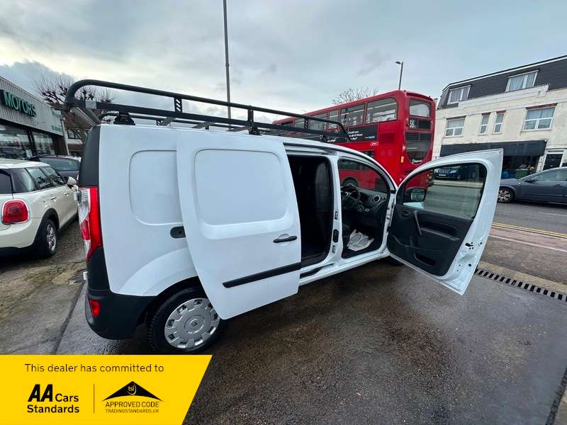 2017 RENAULT KANGOO 2017 RENAULT KANGOO