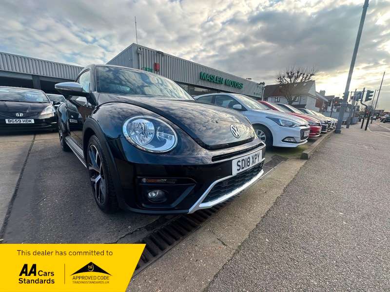 A 2018 VOLKSWAGEN BEETLE DUNE TSI BLUEMOTION TECHNOLOGY A 2018 VOLKSWAGEN BEETLE DUNE TSI BLUEMOTION TECHNOLOGY