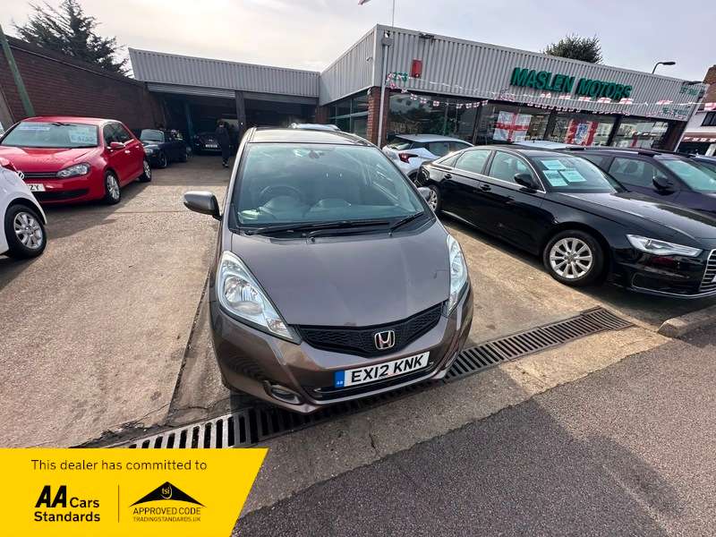 A 2012 HONDA JAZZ I-VTEC EX A 2012 HONDA JAZZ I-VTEC EX