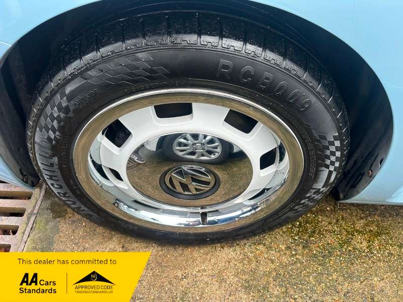 0 VOLKSWAGEN BEETLE 0 VOLKSWAGEN BEETLE