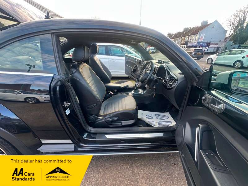 2018 VOLKSWAGEN BEETLE 2018 VOLKSWAGEN BEETLE