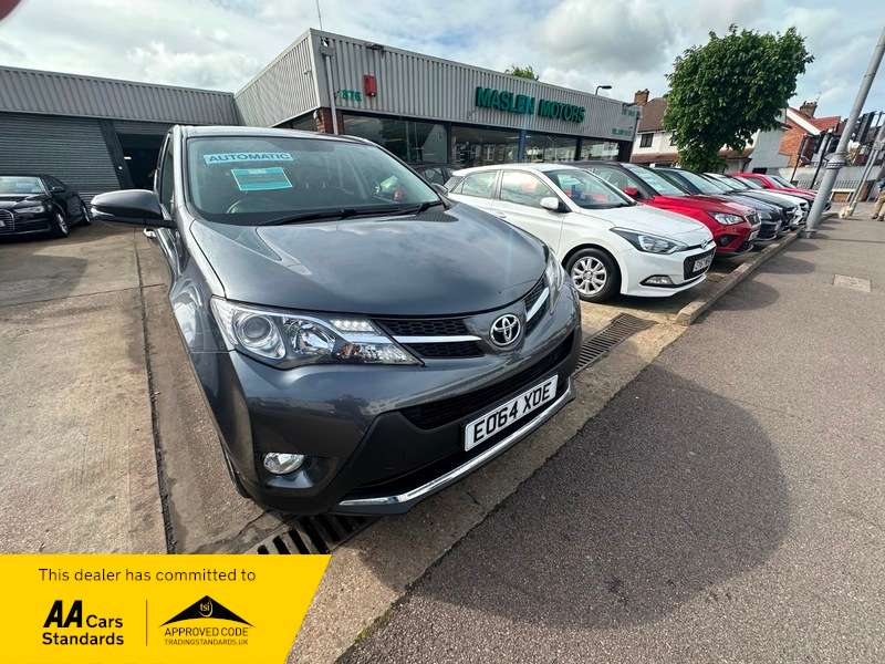 A 2014 TOYOTA RAV4 D-4D ICON AWD A 2014 TOYOTA RAV4 D-4D ICON AWD