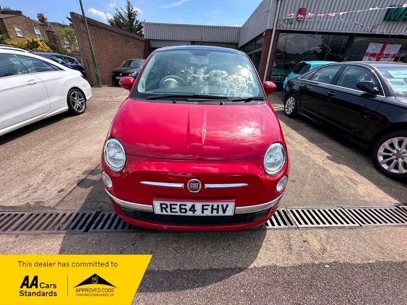 A 2014 FIAT 500 LOUNGE A 2014 FIAT 500 LOUNGE