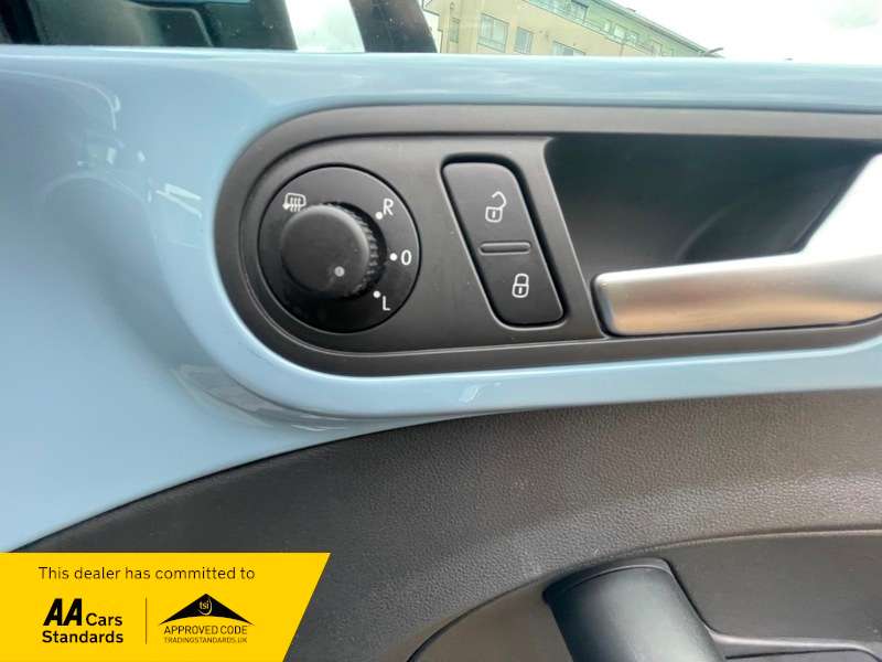 2013 VOLKSWAGEN BEETLE 2013 VOLKSWAGEN BEETLE