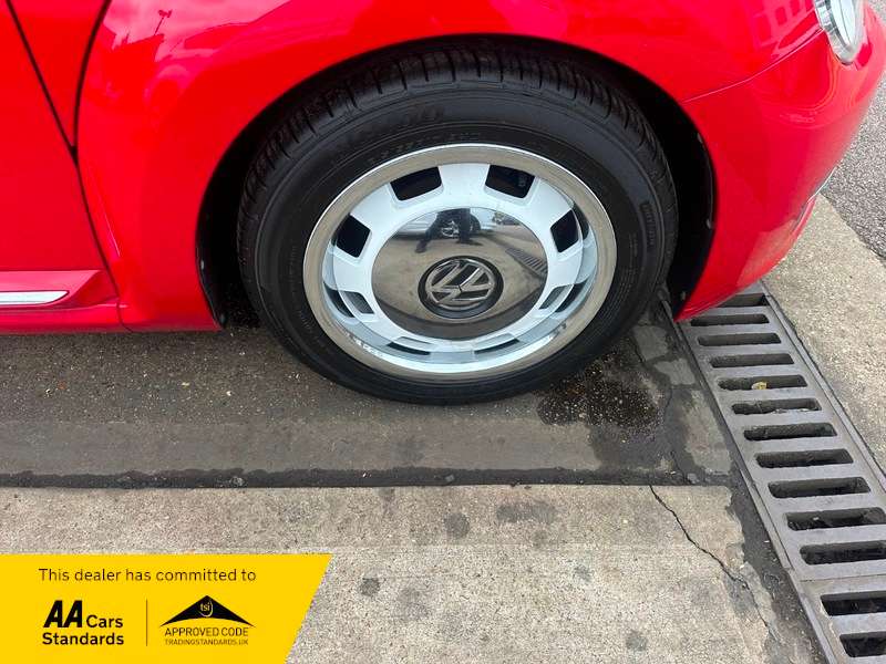 2015 VOLKSWAGEN BEETLE 2015 VOLKSWAGEN BEETLE