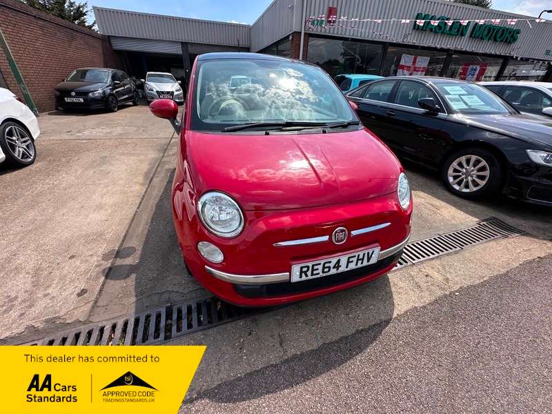 A 2014 FIAT 500 LOUNGE A 2014 FIAT 500 LOUNGE