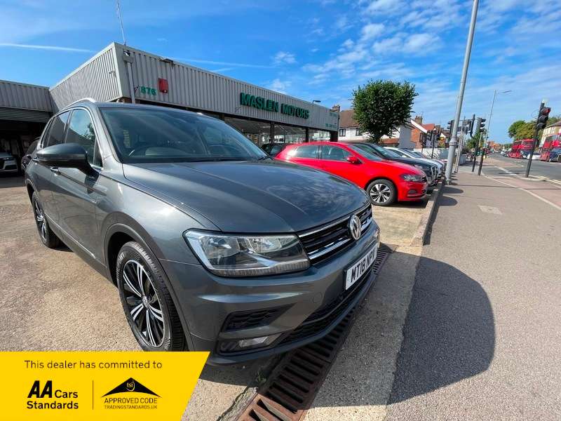 2018 VOLKSWAGEN TIGUAN 2018 VOLKSWAGEN TIGUAN