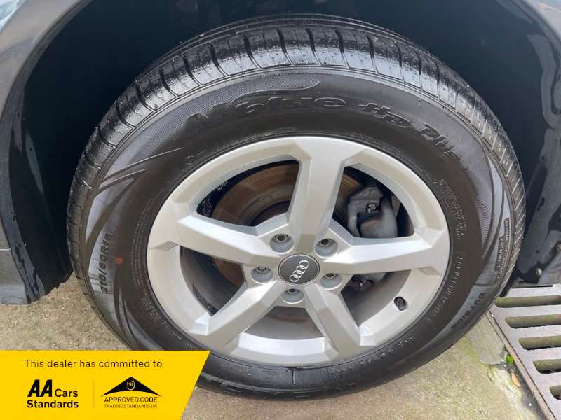 2019 AUDI Q2 2019 AUDI Q2