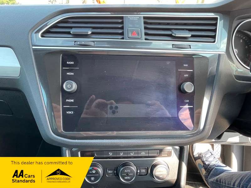 2018 VOLKSWAGEN TIGUAN 2018 VOLKSWAGEN TIGUAN