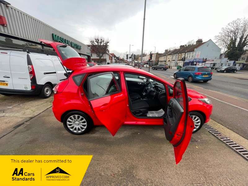 2015 FORD FIESTA 2015 FORD FIESTA