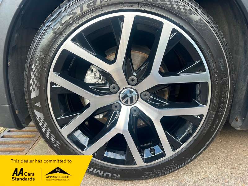 2018 VOLKSWAGEN BEETLE 2018 VOLKSWAGEN BEETLE