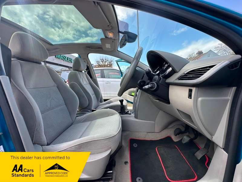 2008 PEUGEOT 207 2008 PEUGEOT 207