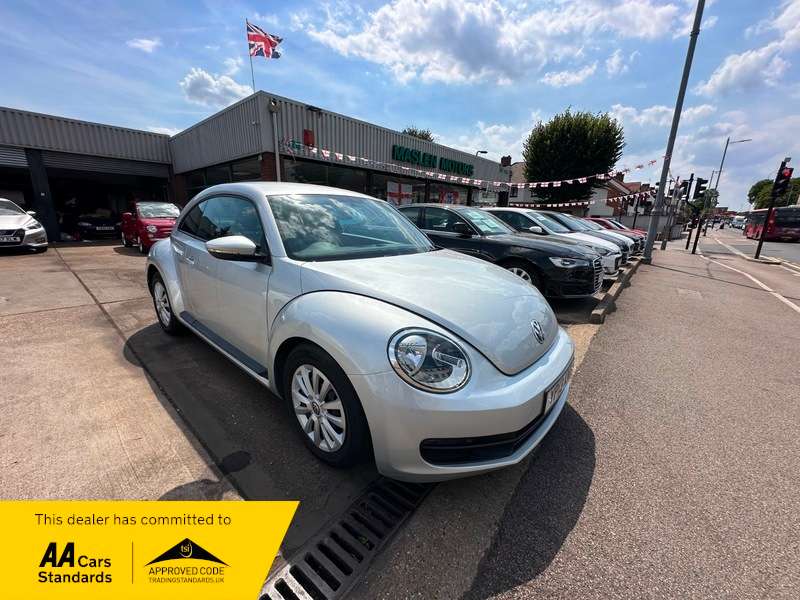 A 2013 VOLKSWAGEN BEETLE TSI A 2013 VOLKSWAGEN BEETLE TSI