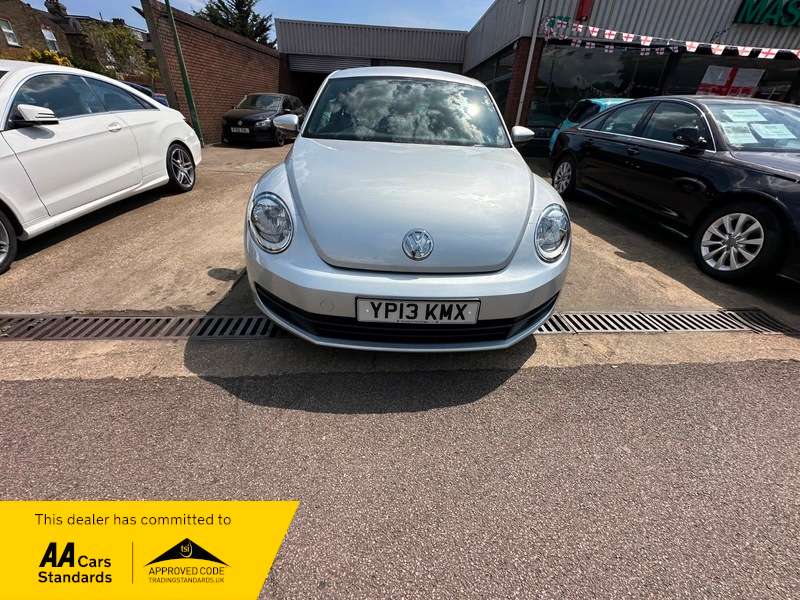 A 2013 VOLKSWAGEN BEETLE TSI A 2013 VOLKSWAGEN BEETLE TSI
