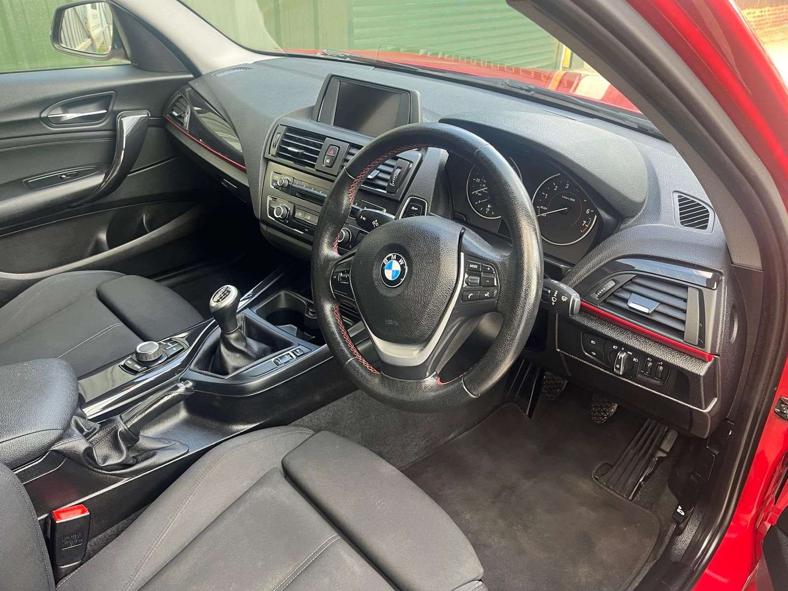 A 2014 BMW 1 SERIES 1.6 116i Sport Hatchback 5dr Petrol Manual Euro 6 (s/s) (136 ps) A 2014 BMW 1 SERIES 1.6 116i Sport Hatchback 5dr Petrol Manual Euro 6 (s/s) (136 ps)