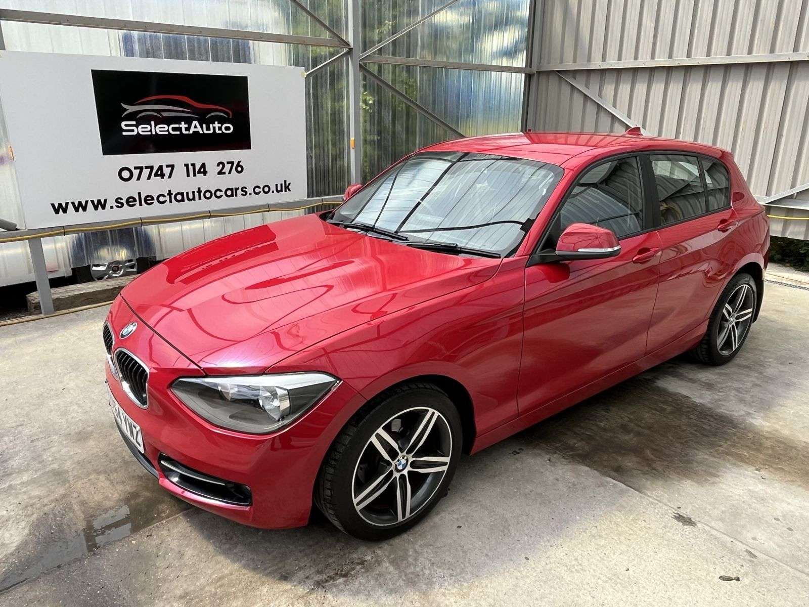 A 2014 BMW 1 SERIES 1.6 116i Sport Hatchback 5dr Petrol Manual Euro 6 (s/s) (136 ps) A 2014 BMW 1 SERIES 1.6 116i Sport Hatchback 5dr Petrol Manual Euro 6 (s/s) (136 ps)