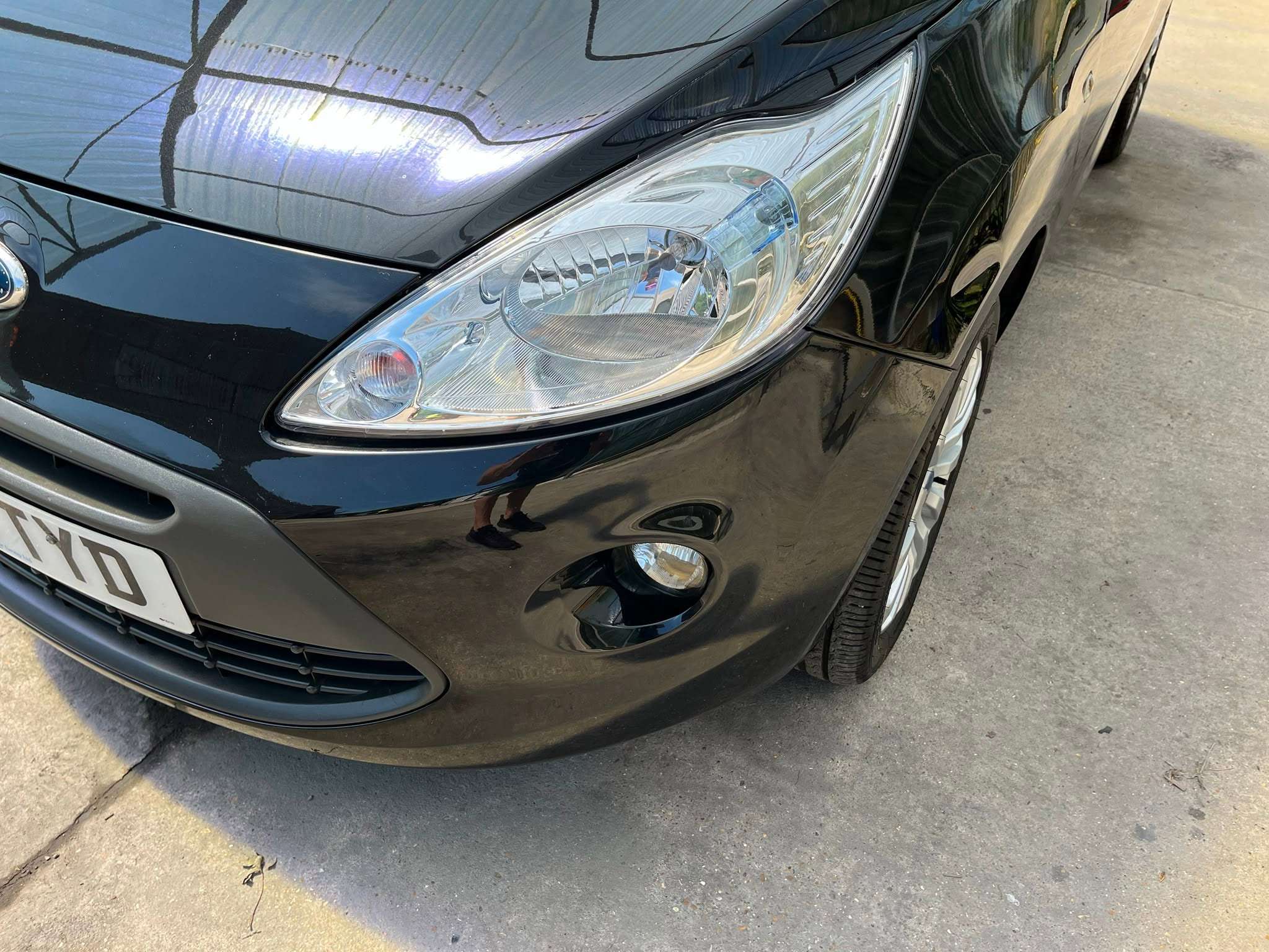 A 2011 FORD KA 1.3 TDCi Zetec Hatchback 3dr Diesel Manual Euro 4 (75 ps) A 2011 FORD KA 1.3 TDCi Zetec Hatchback 3dr Diesel Manual Euro 4 (75 ps)