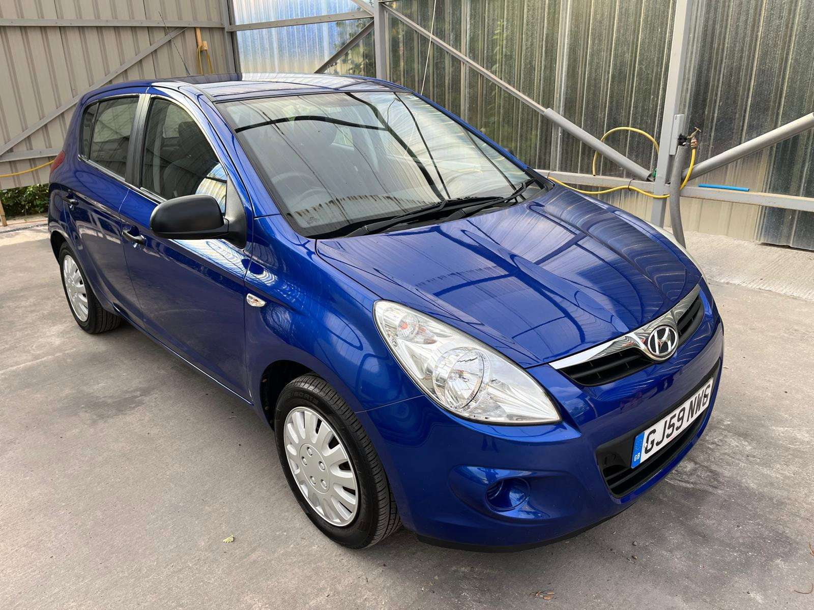 A 2009 HYUNDAI I20 1.2 Classic Hatchback 5dr Petrol Manual Euro 4 (77 bhp) A 2009 HYUNDAI I20 1.2 Classic Hatchback 5dr Petrol Manual Euro 4 (77 bhp)