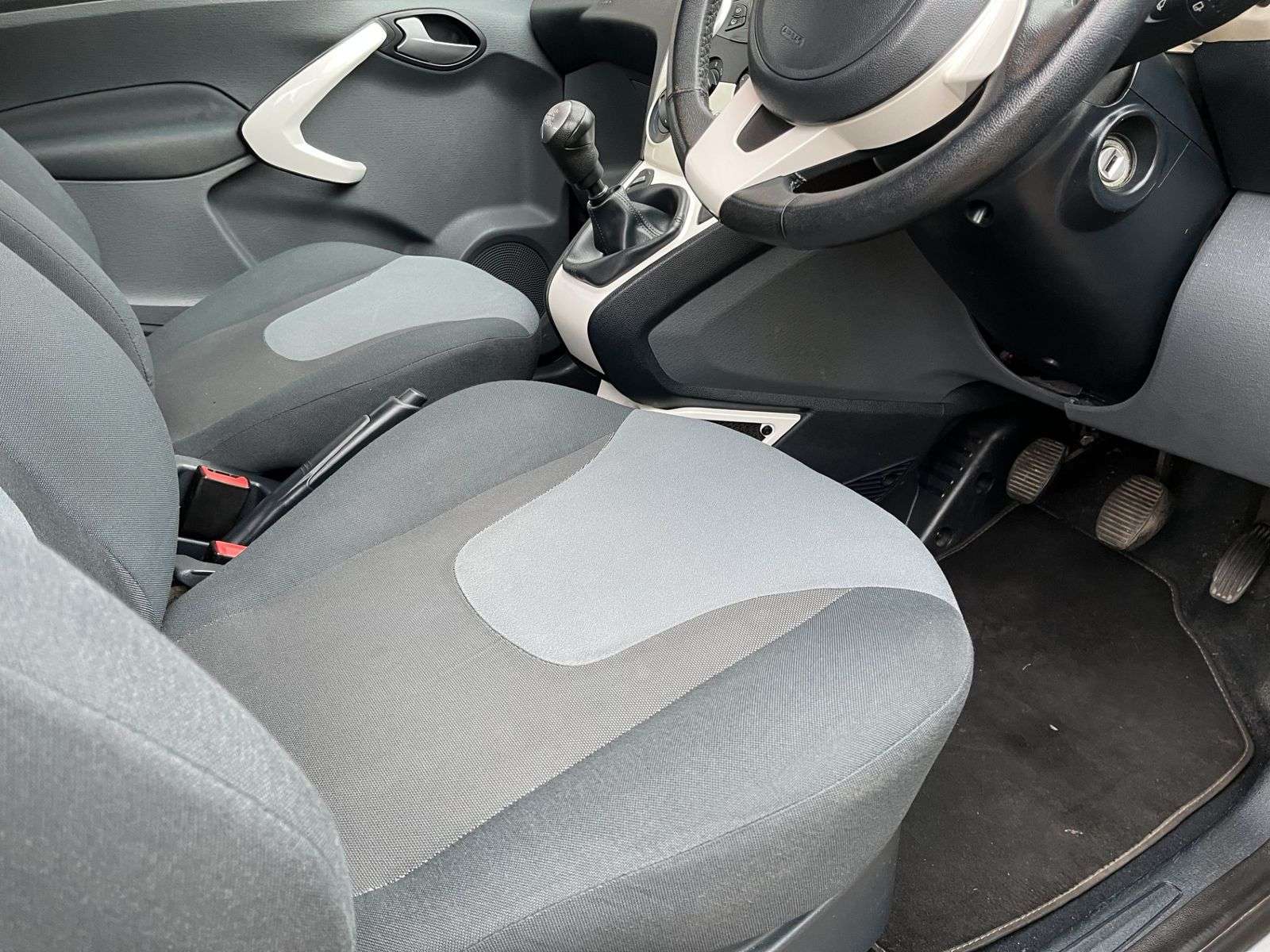 2013 FORD KA 2013 FORD KA