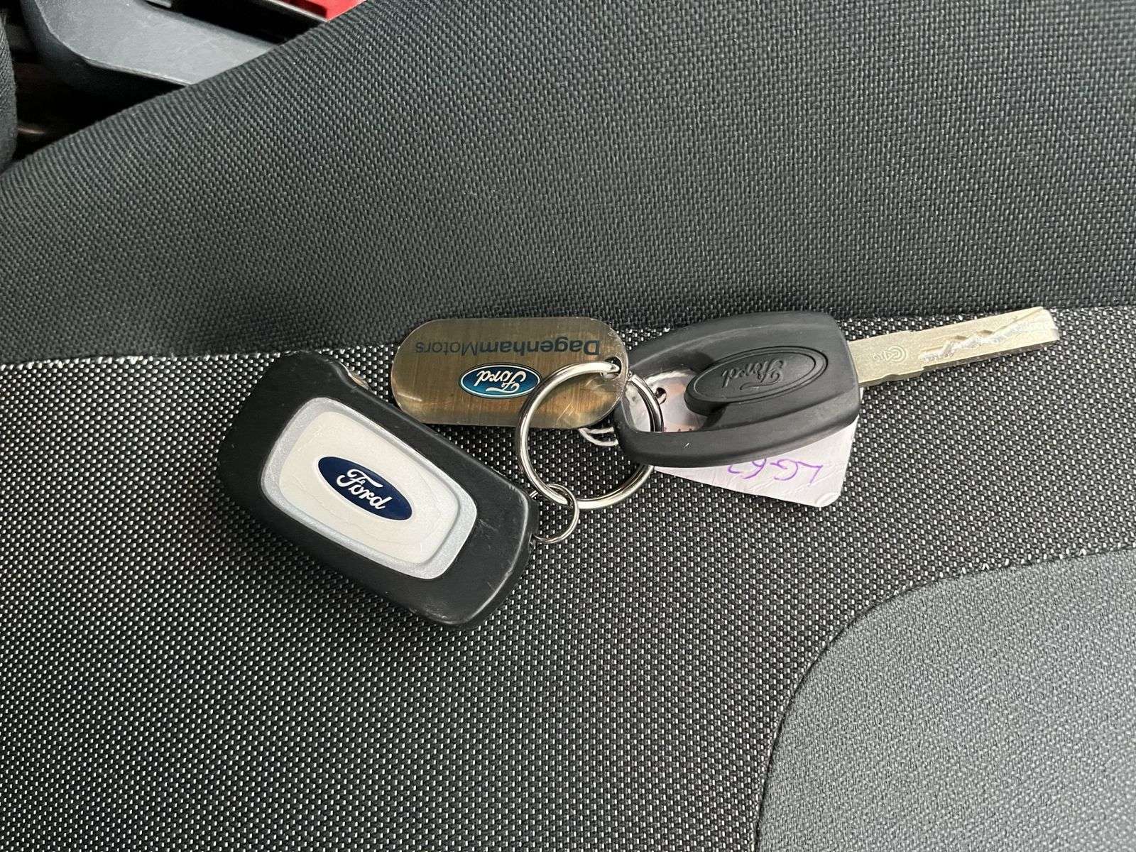 2013 FORD KA 2013 FORD KA