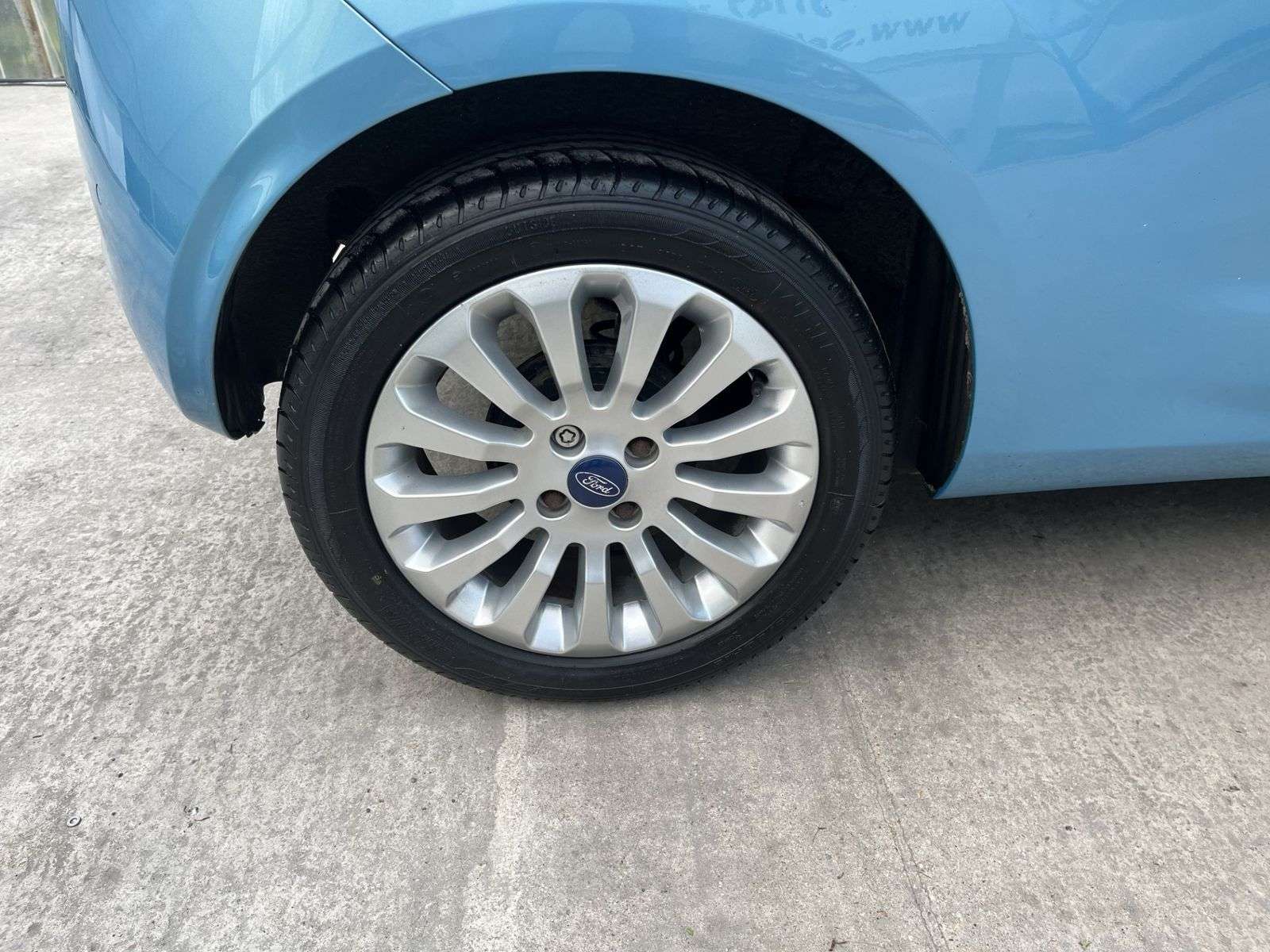2012 FORD KA 2012 FORD KA