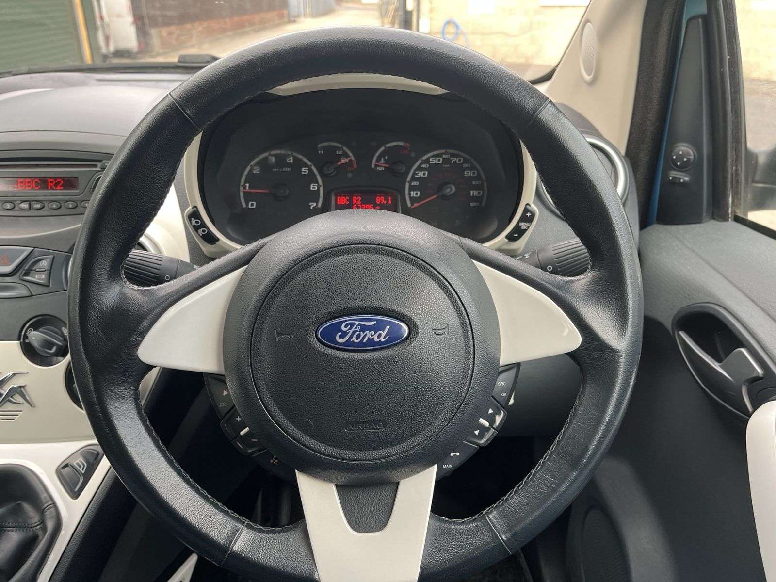 A 2012 FORD KA 1.2 Zetec Hatchback 3dr Petrol Manual Euro 5 (s/s) (69 ps) A 2012 FORD KA 1.2 Zetec Hatchback 3dr Petrol Manual Euro 5 (s/s) (69 ps)