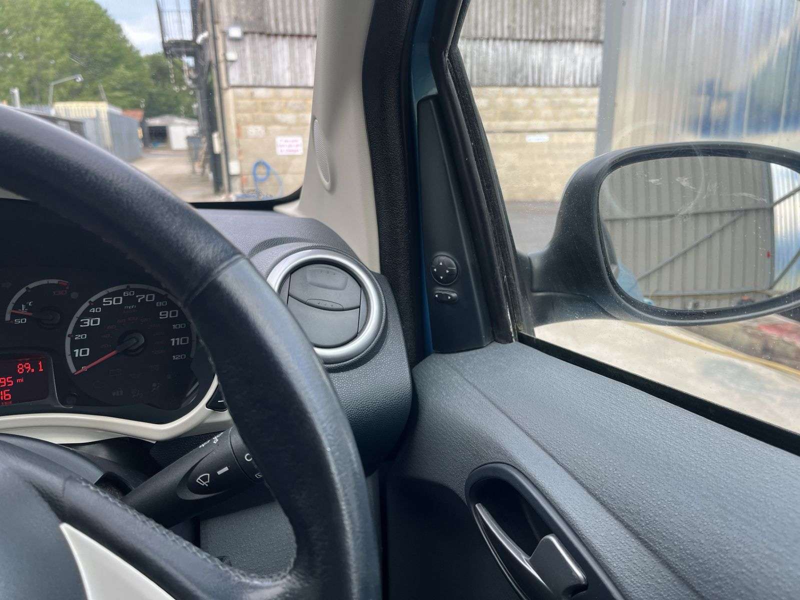 2012 FORD KA 2012 FORD KA