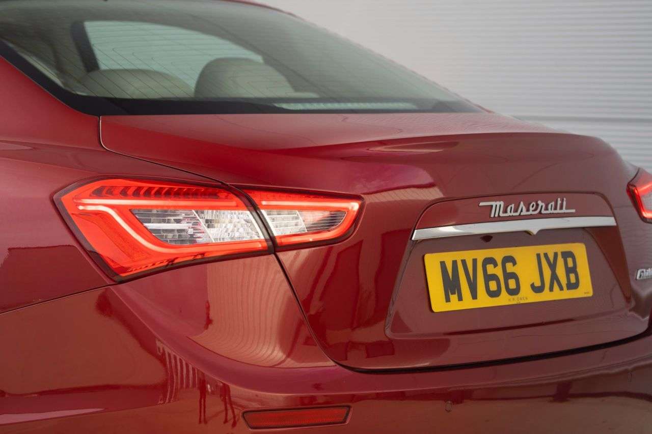 2016 MASERATI GHIBLI 2016 MASERATI GHIBLI