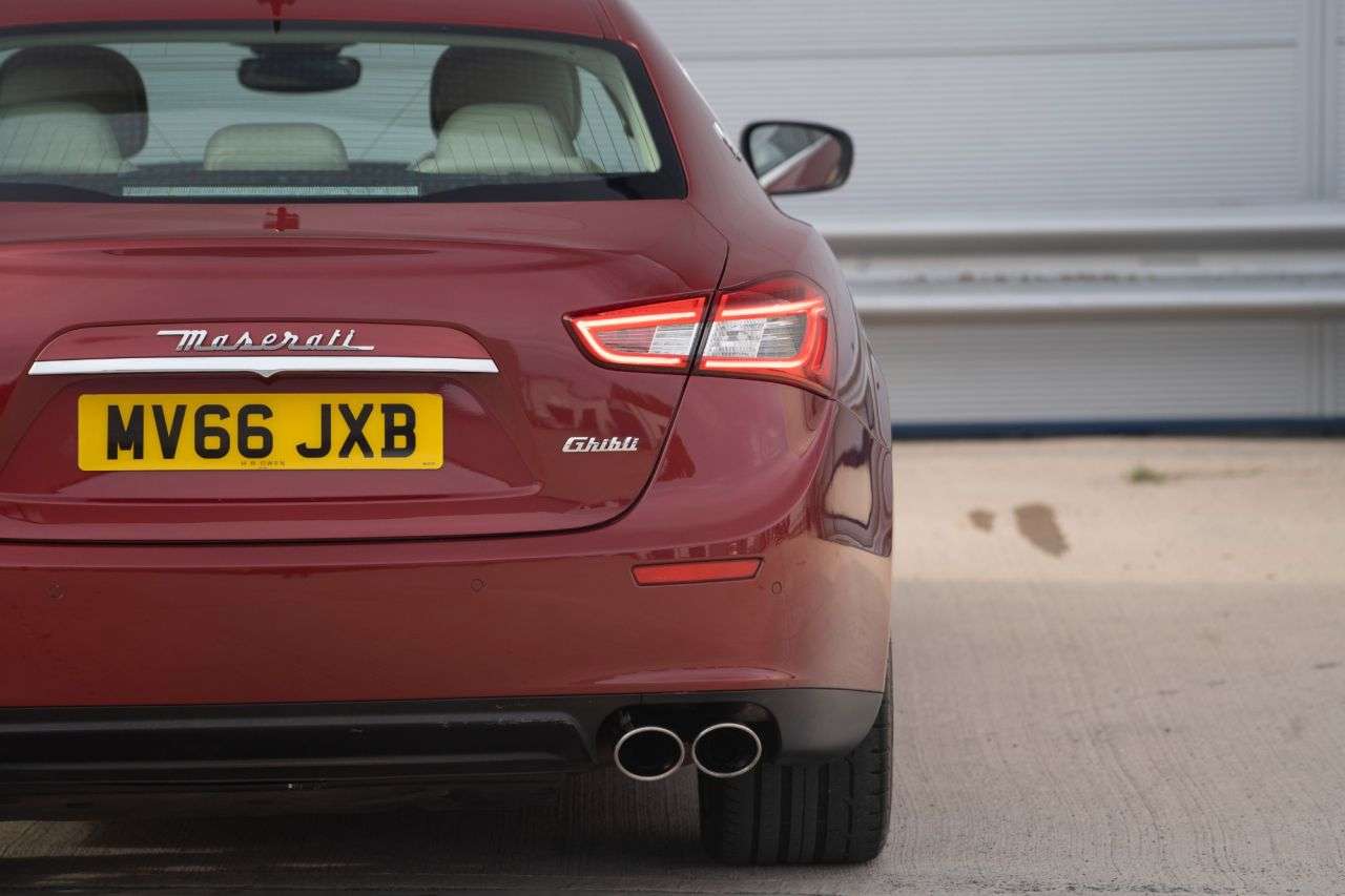 2016 MASERATI GHIBLI 2016 MASERATI GHIBLI