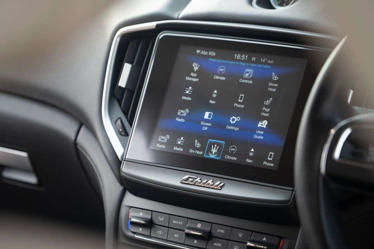 2016 MASERATI GHIBLI 2016 MASERATI GHIBLI