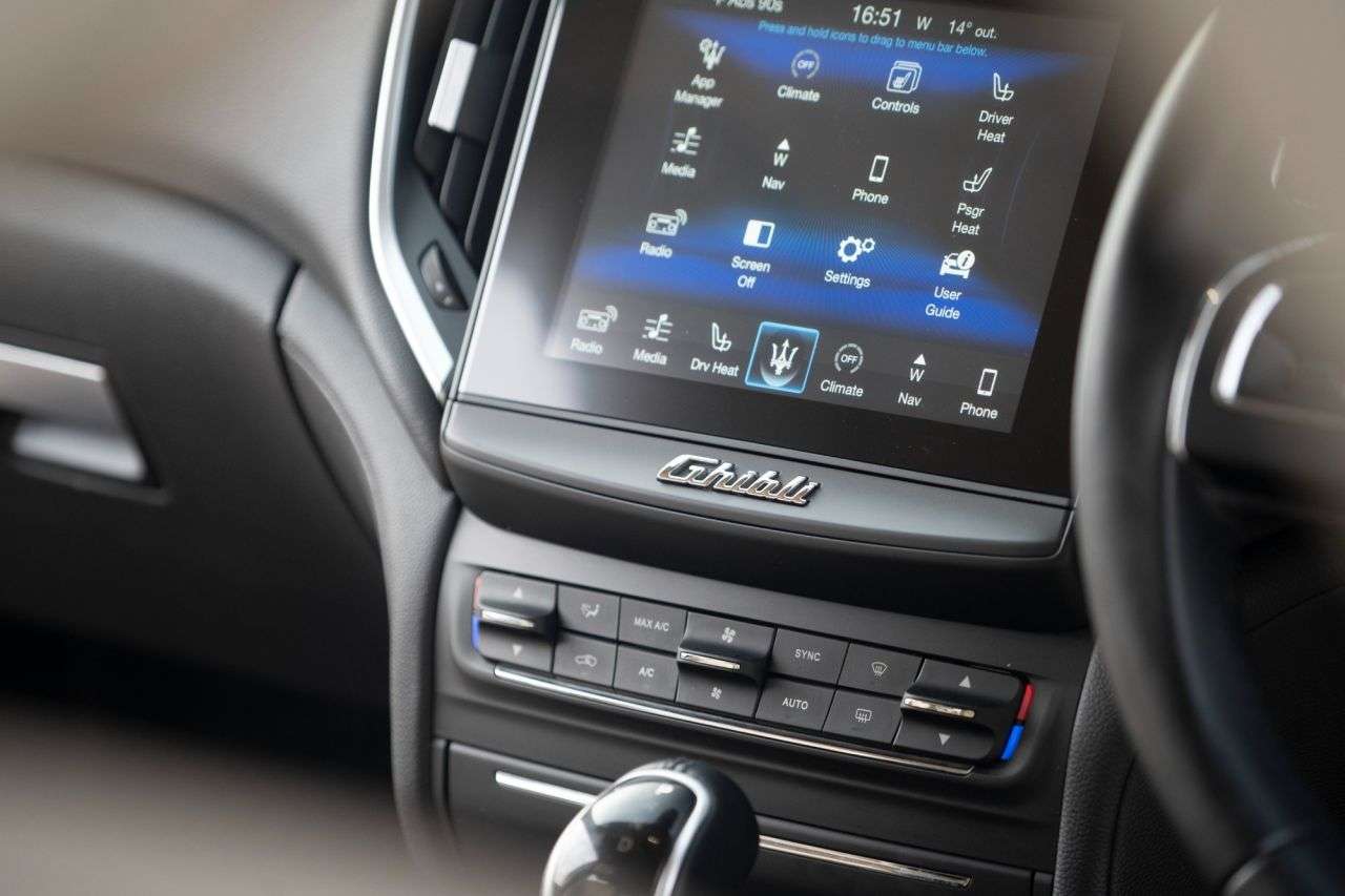 2016 MASERATI GHIBLI 2016 MASERATI GHIBLI