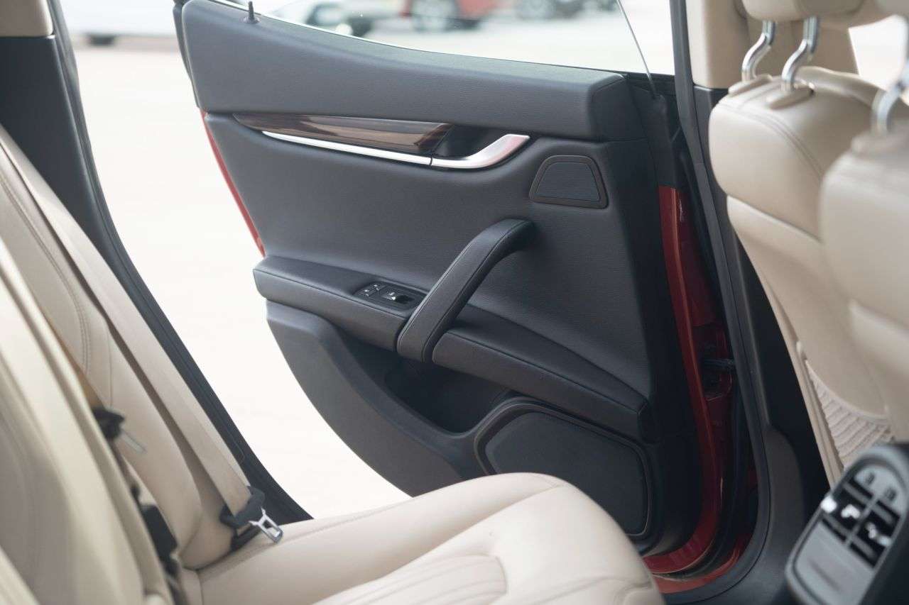 2016 MASERATI GHIBLI 2016 MASERATI GHIBLI