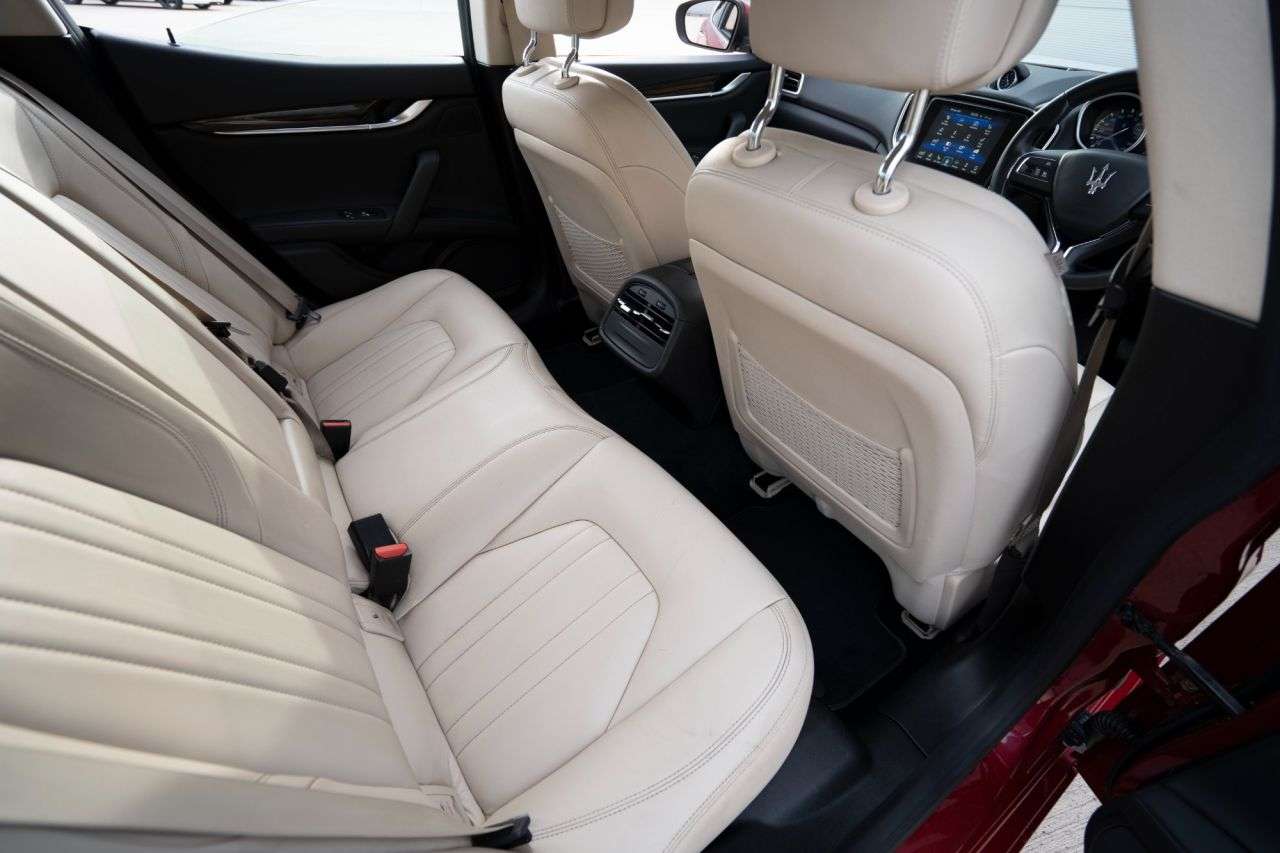 2016 MASERATI GHIBLI 2016 MASERATI GHIBLI