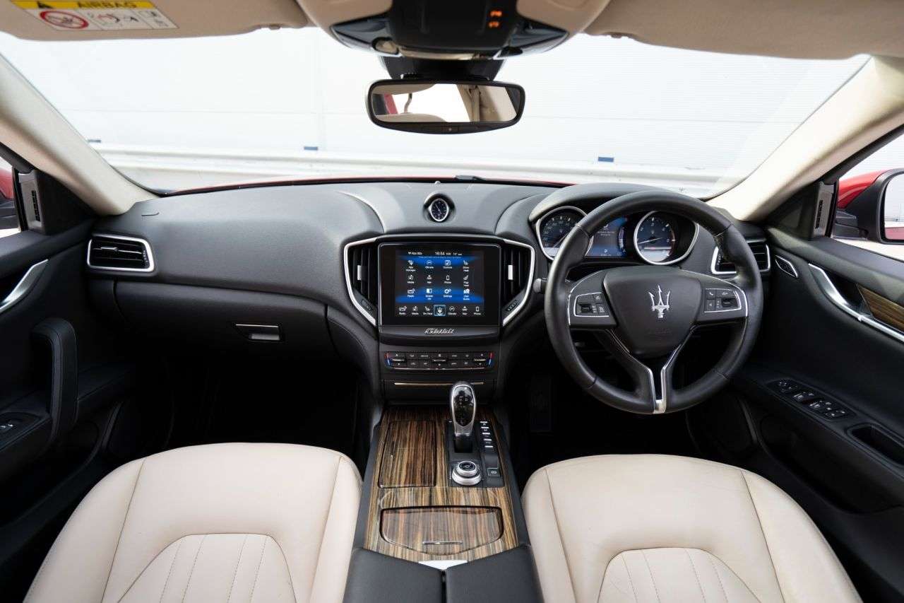 2016 MASERATI GHIBLI 2016 MASERATI GHIBLI