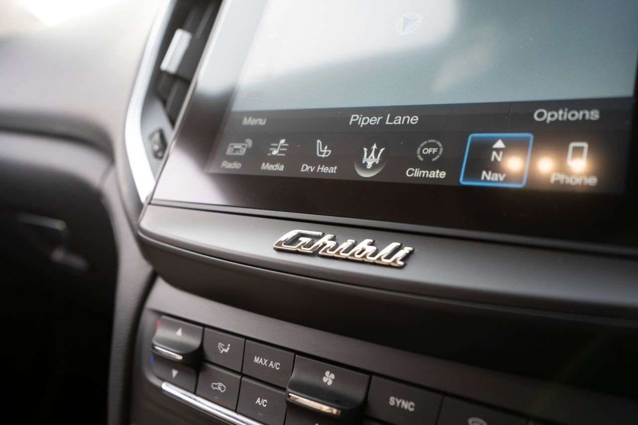 2016 MASERATI GHIBLI 2016 MASERATI GHIBLI