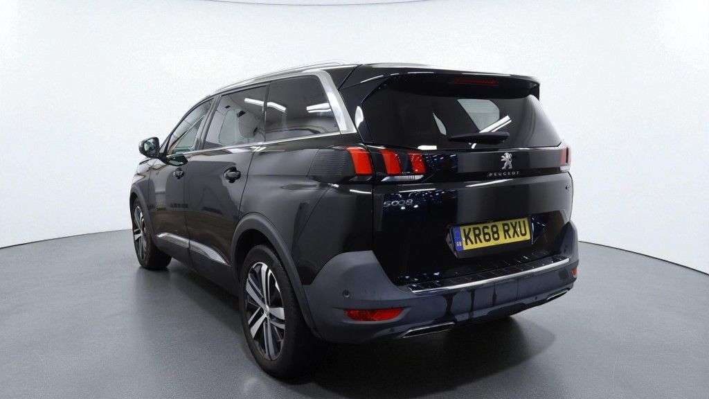 2018 PEUGEOT 5008 2018 PEUGEOT 5008
