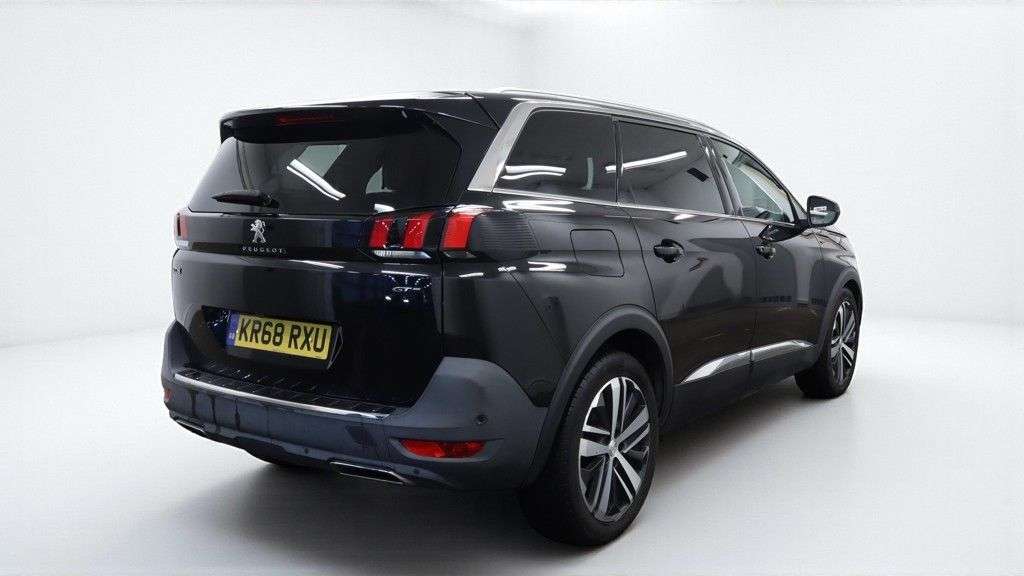 2018 PEUGEOT 5008 2018 PEUGEOT 5008