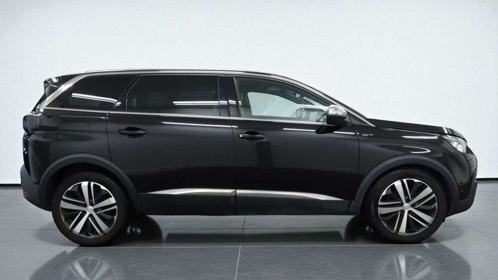 2018 PEUGEOT 5008 2018 PEUGEOT 5008