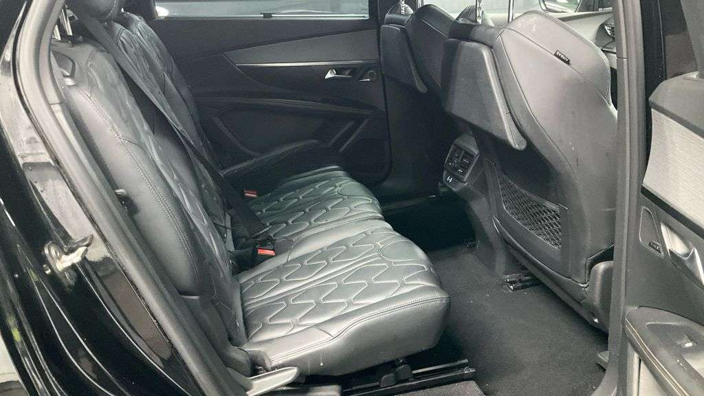 2018 PEUGEOT 5008 2018 PEUGEOT 5008