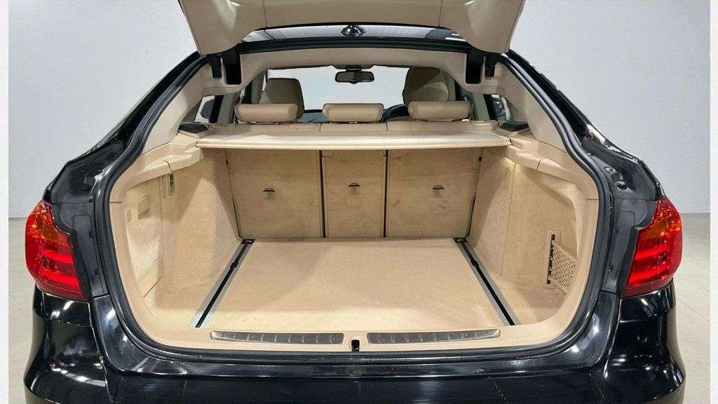 2013 BMW 3 SERIES GRAN TURISMO 2013 BMW 3 SERIES GRAN TURISMO