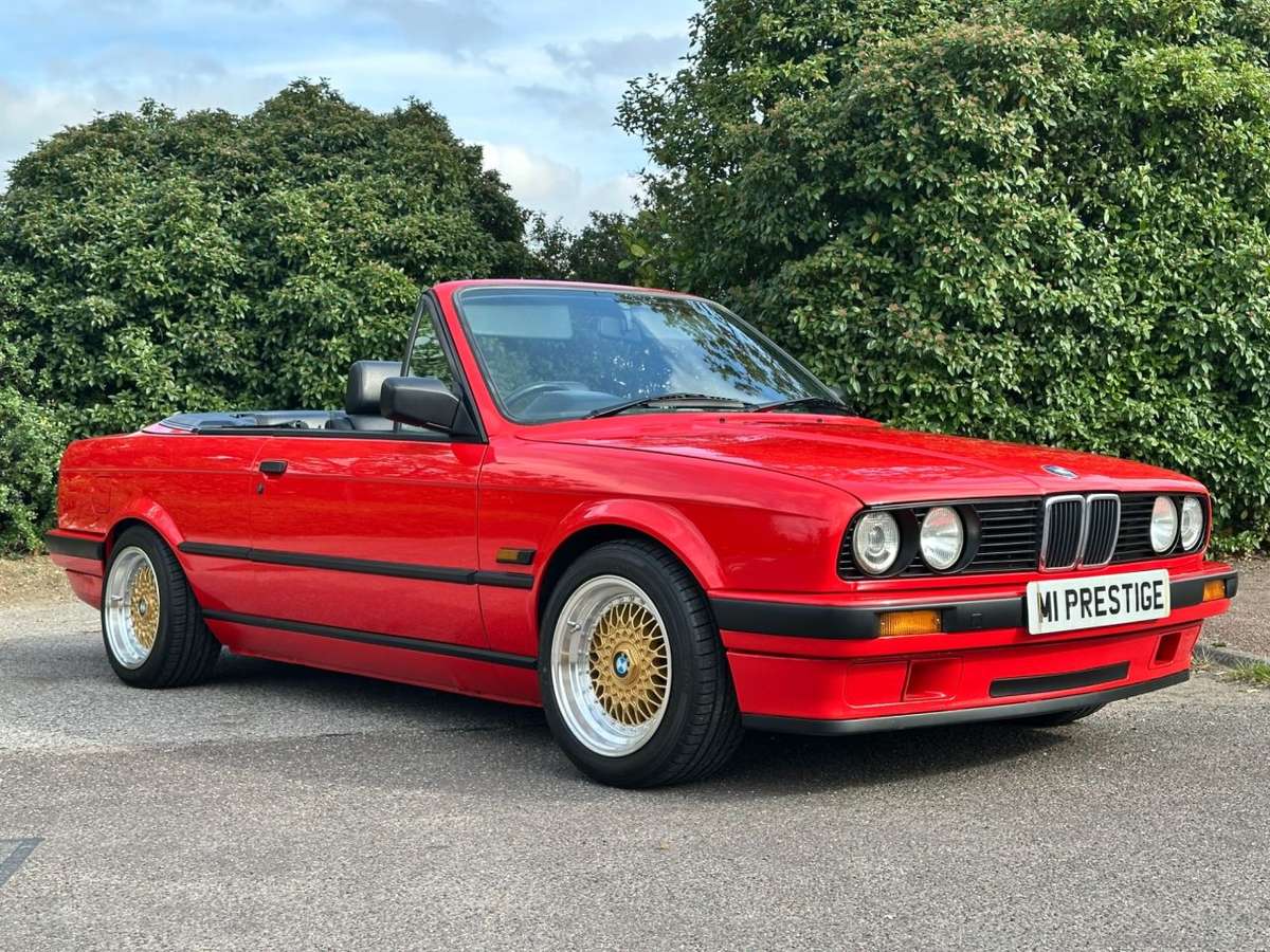 Check out this BMW 3 Series Convertible 1991 Petrol Manual