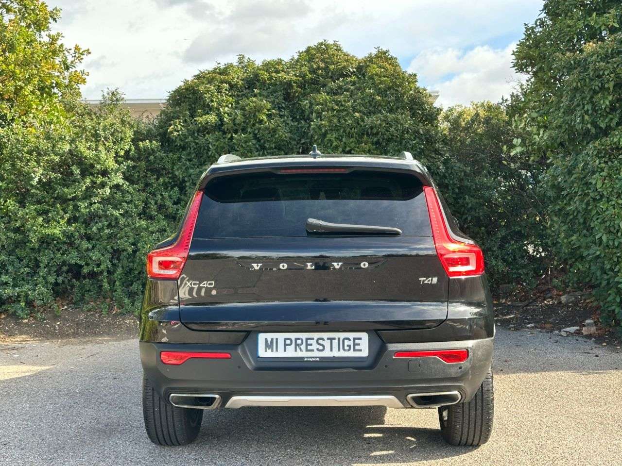 2019 VOLVO XC40 2019 VOLVO XC40