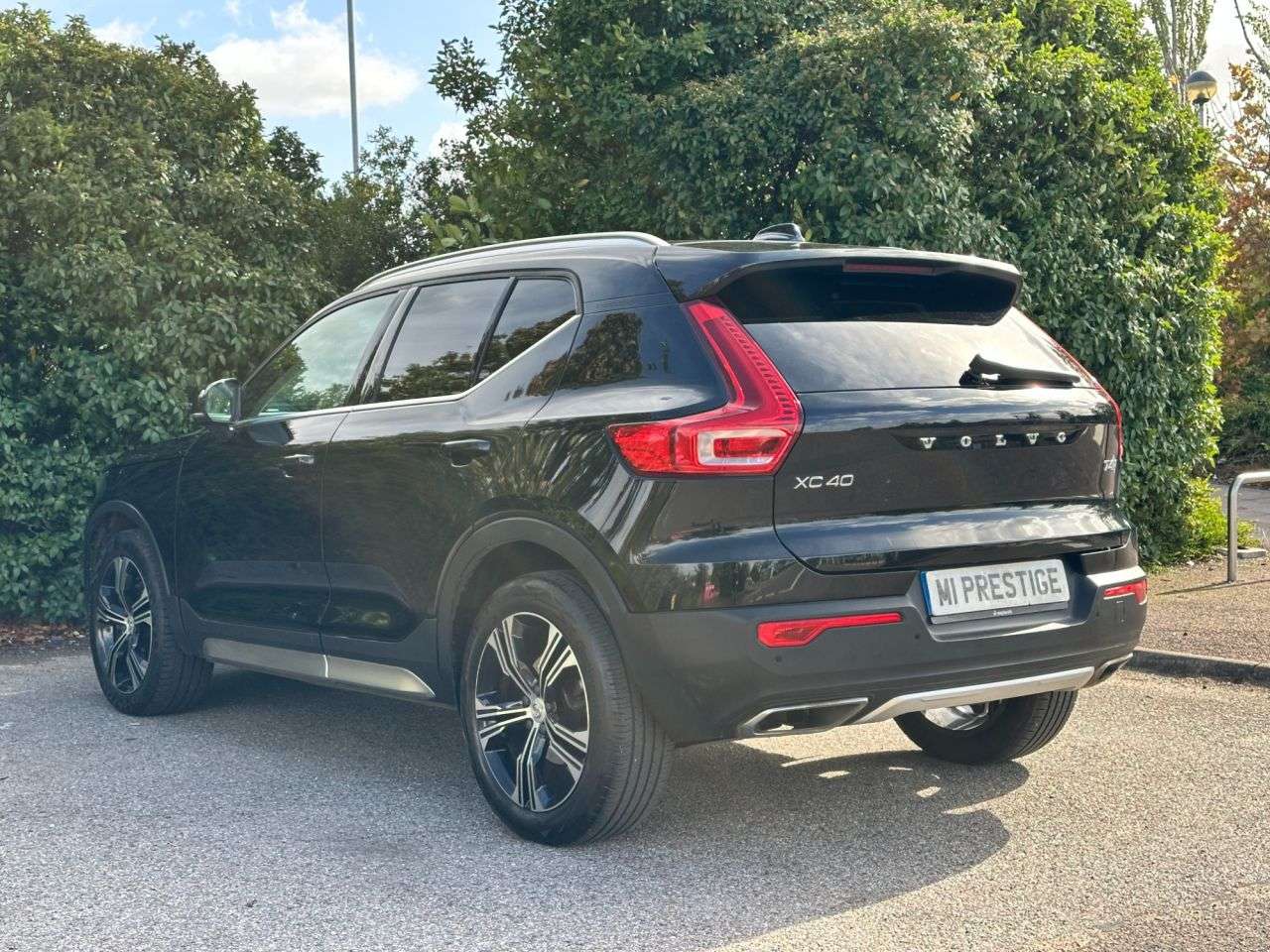 2019 VOLVO XC40 2019 VOLVO XC40