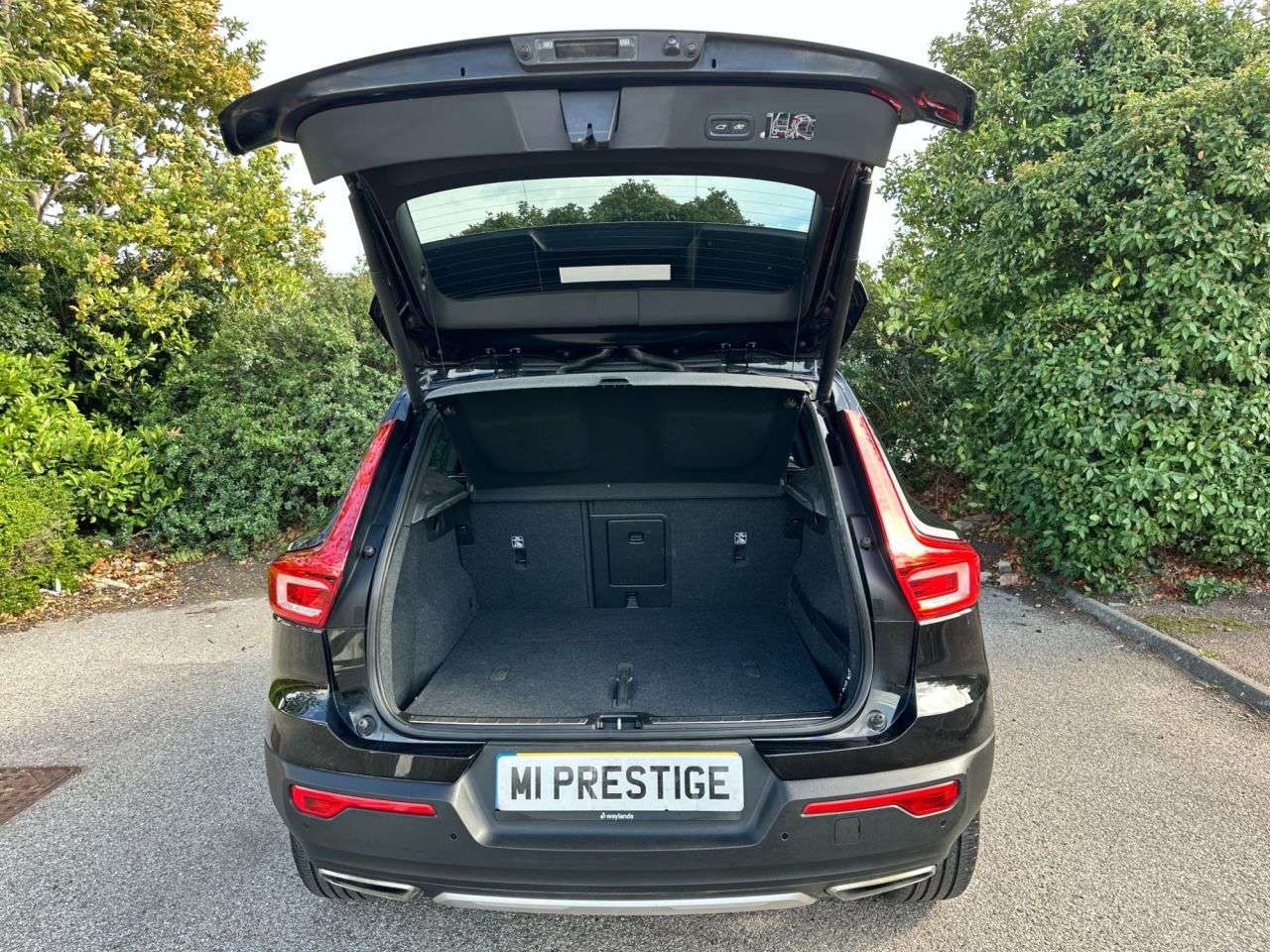 2019 VOLVO XC40 2019 VOLVO XC40