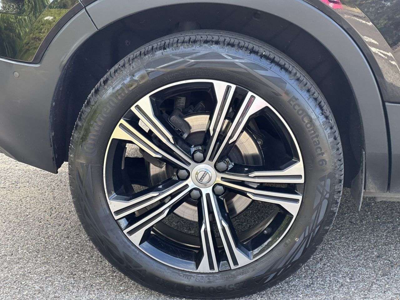 2019 VOLVO XC40 2019 VOLVO XC40