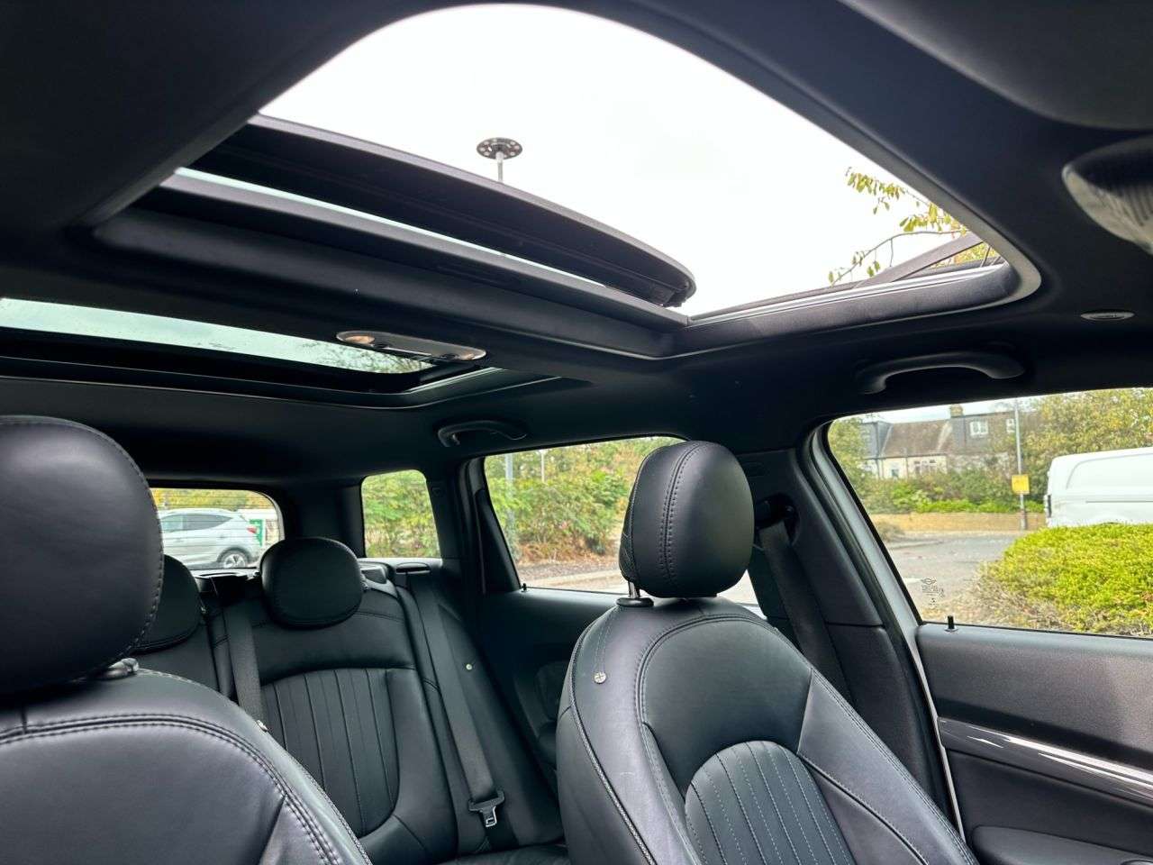 2017 MINI CLUBMAN 2017 MINI CLUBMAN