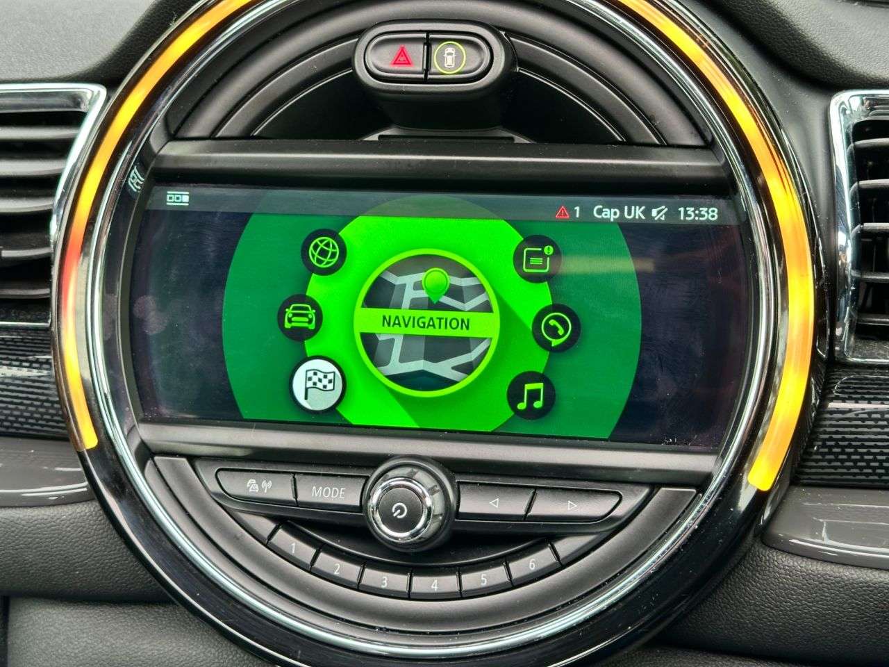 2017 MINI CLUBMAN 2017 MINI CLUBMAN