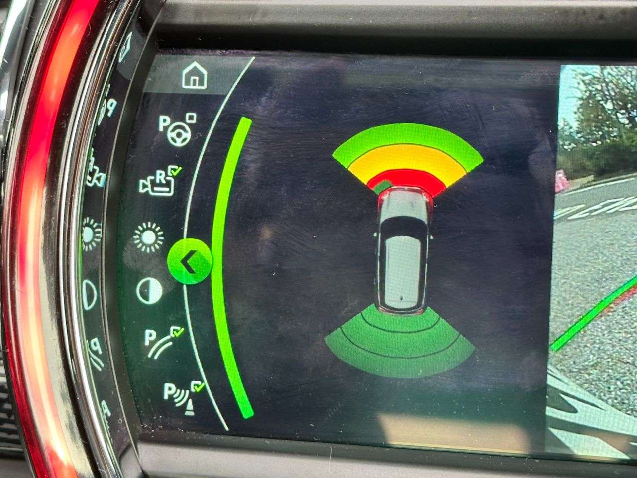 2017 MINI CLUBMAN 2017 MINI CLUBMAN